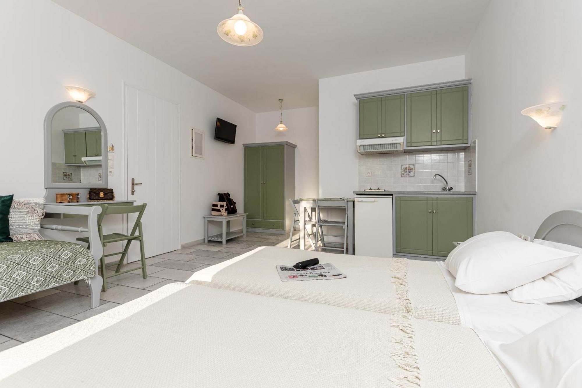 Birbas Hotel Agia Anna  Zewnętrze zdjęcie